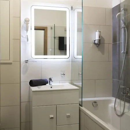 Gellerico Tolnai Street 公寓