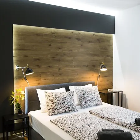 公寓 Gellerico Tolnai Street