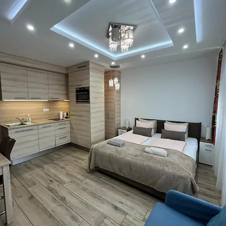 Gellerico Tolnai Street 布达佩斯